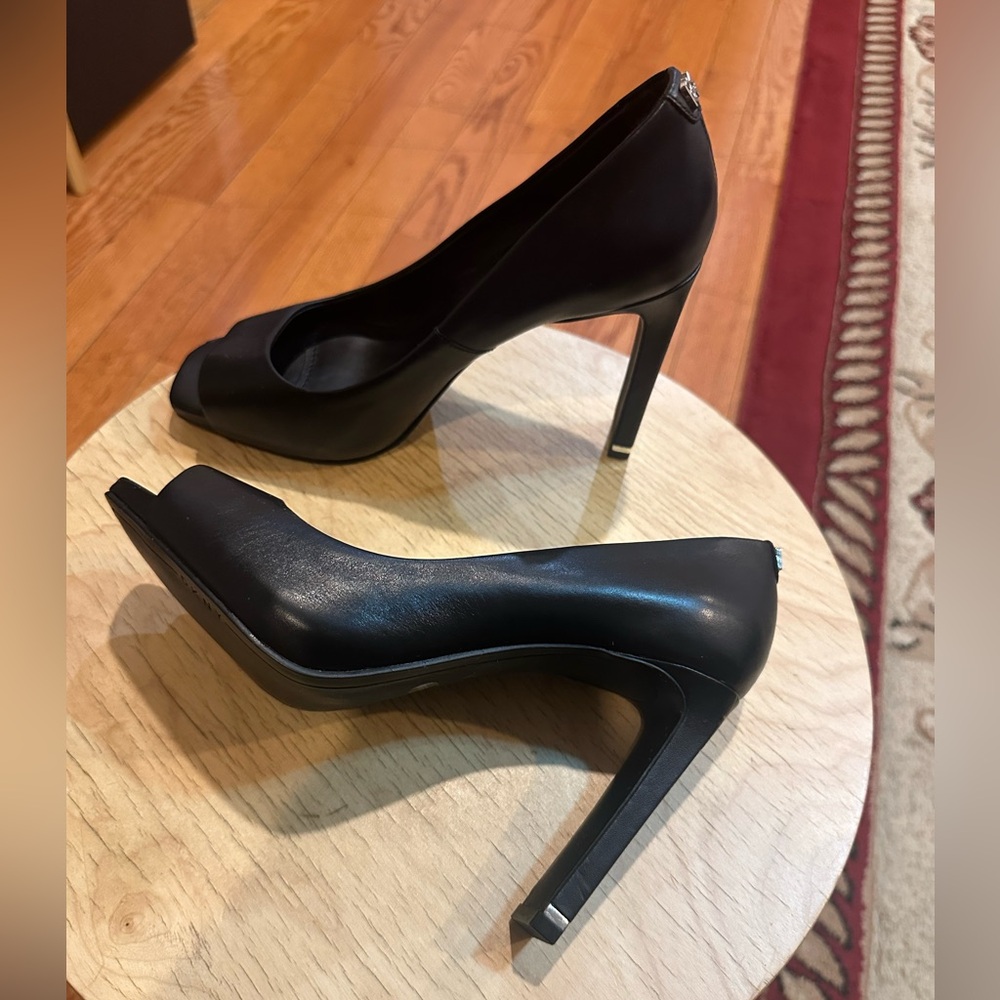 DKNY Elegant Black Peep-Toe Heels Size 7.5 Calf Black